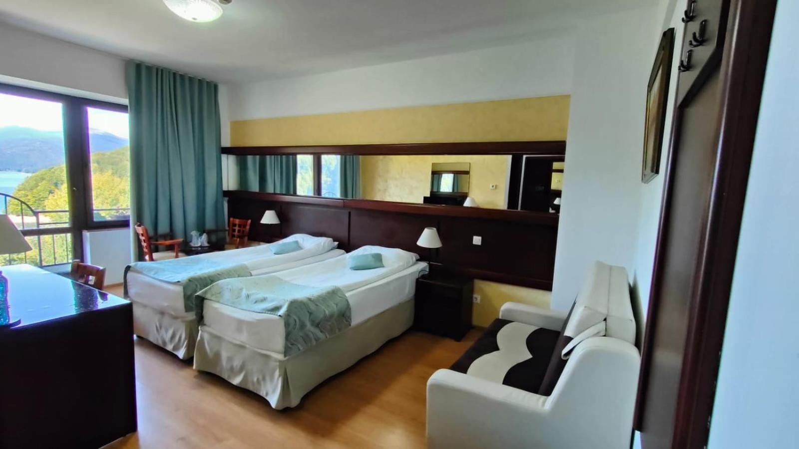 Hotel Valea Cu Pesti Căpăţîneni-Ungureni エクステリア 写真