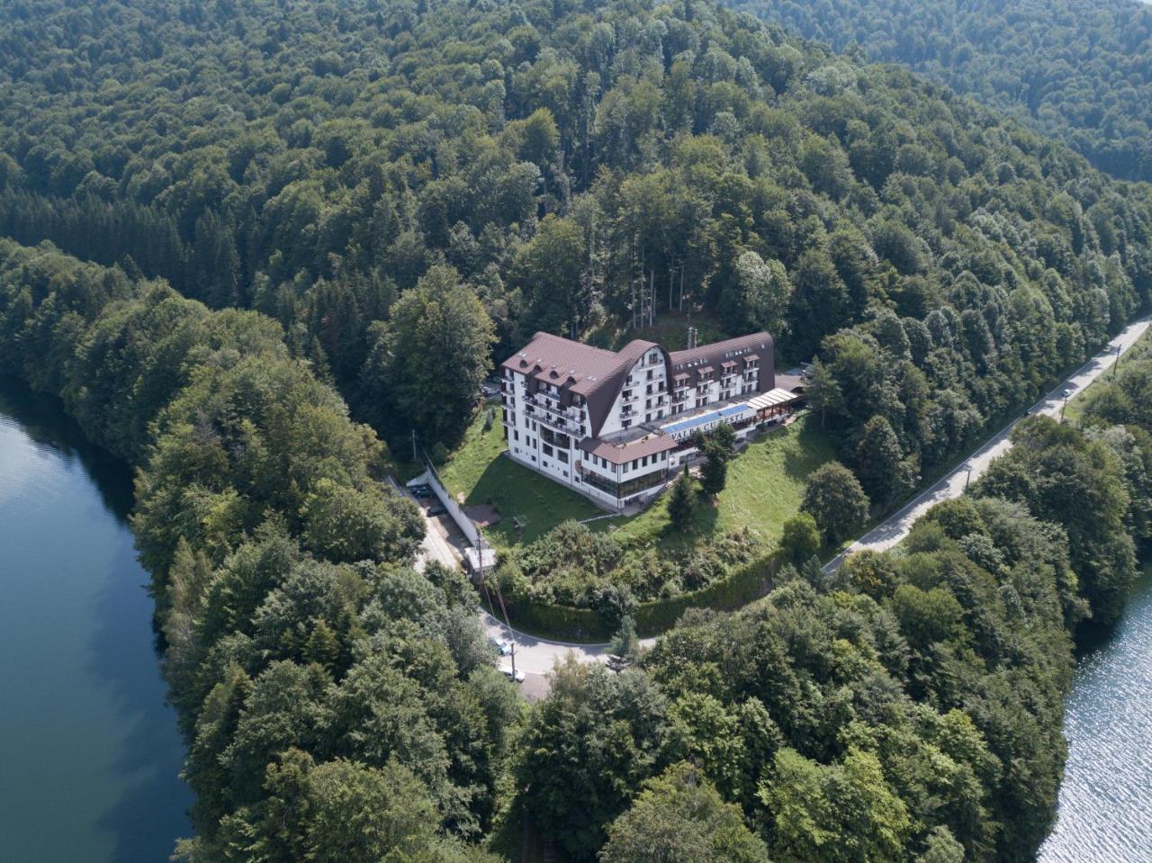 Hotel Valea Cu Pesti Căpăţîneni-Ungureni エクステリア 写真